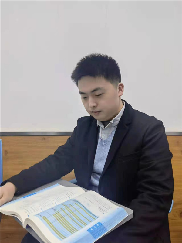 刘瑞程.jpg