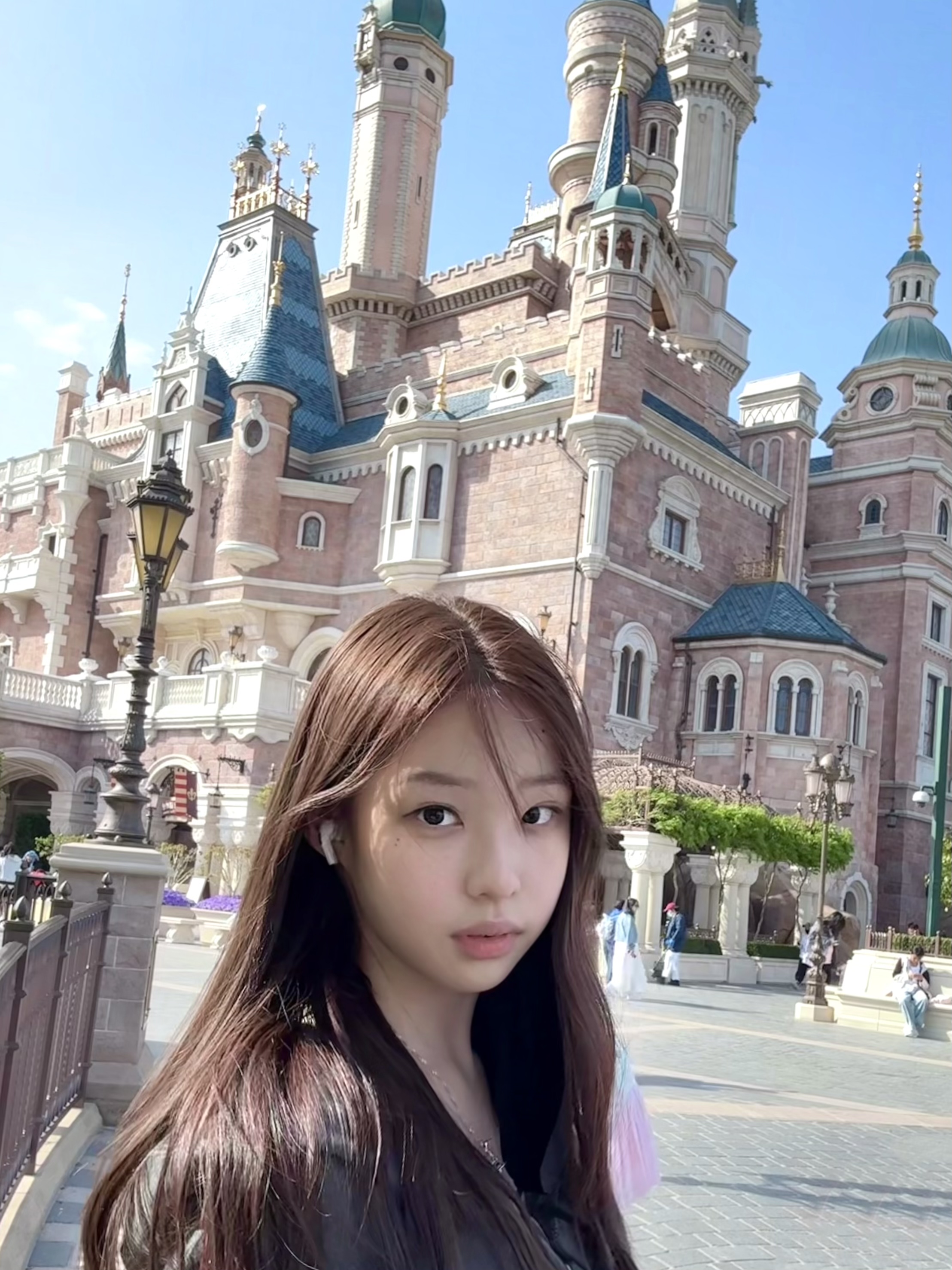 贾西贝 武汉大学 照片2.jpg
